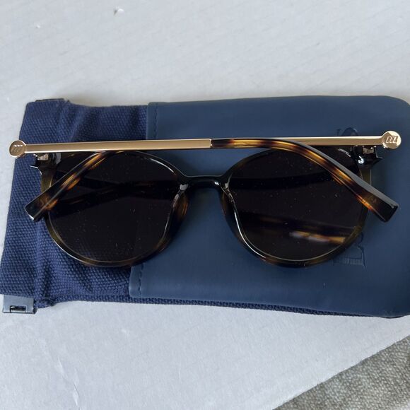 LeSpecs Contention Sunglasses Women Brown Gold NWT main image 11